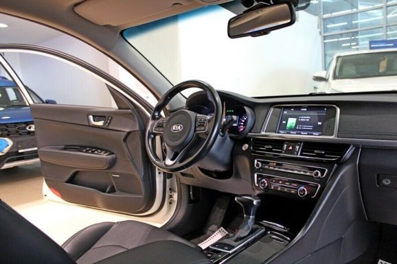 Kia Optima, 2.0 л, АТ, 2016 фото 7