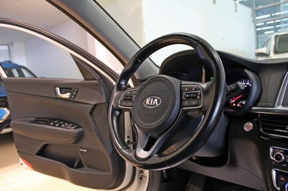 Kia Optima, 2.0 л, АТ, 2016 фото 10
