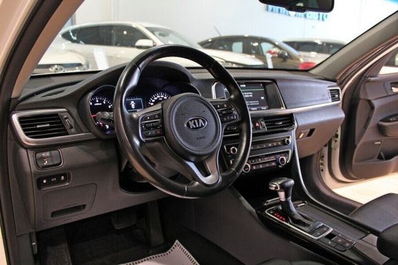 Kia Optima, 2.0 л, АТ, 2016 фото 12