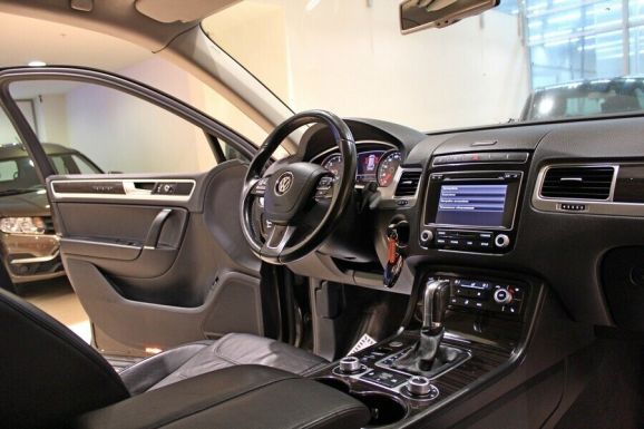 Volkswagen Touareg, 3.0 л, АТ, 2015 фото 7