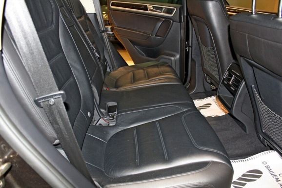 Volkswagen Touareg, 3.0 л, АТ, 2015 фото 8
