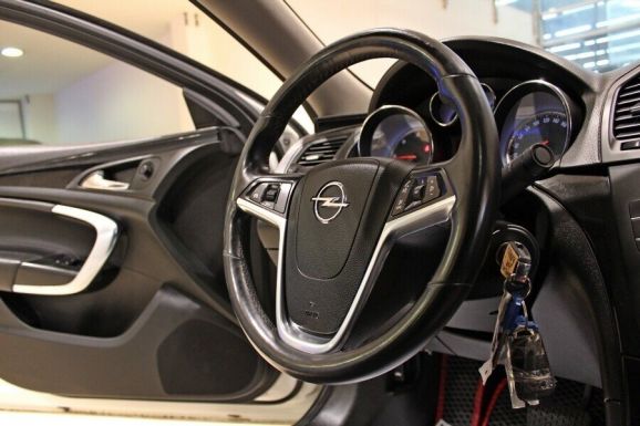 Opel Insignia, 2.0 л, АТ, 2014 фото 11