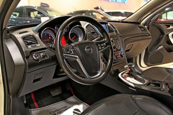 Opel Insignia, 2.0 л, АТ, 2014 фото 12