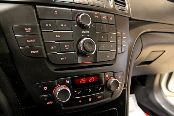 Opel Insignia, 2.0 л, АТ, 2014 фото 2