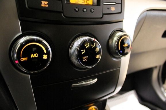 SsangYong Actyon, 2.0 л, АТ, 2013 фото 1