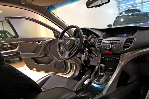 Honda Accord, 2.4 л, АТ, 2009 фото 7