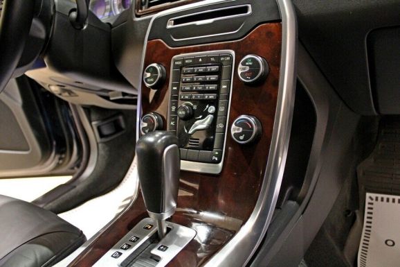 Volvo S80, 2.5 л, АТ, 2011 фото 8