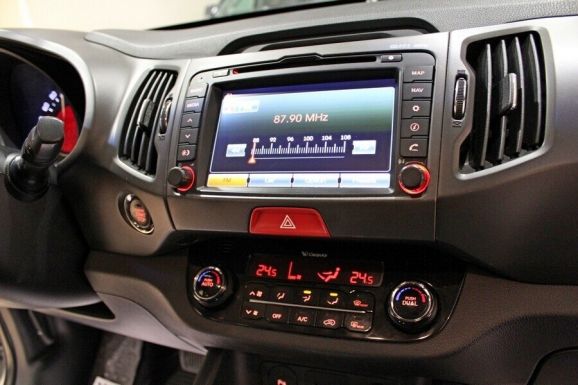 Kia Sportage, 2.0 л, АТ, 2011 фото 9