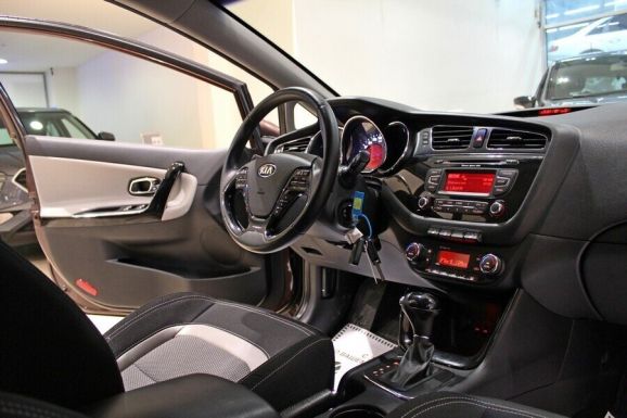 Kia Ceed, 1.6 л, АТ, 2012 фото 7