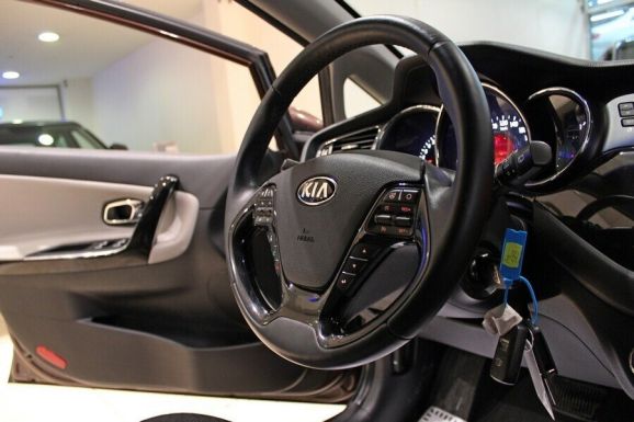 Kia Ceed, 1.6 л, АТ, 2012 фото 9