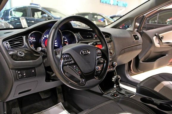 Kia Ceed, 1.6 л, АТ, 2012 фото 10