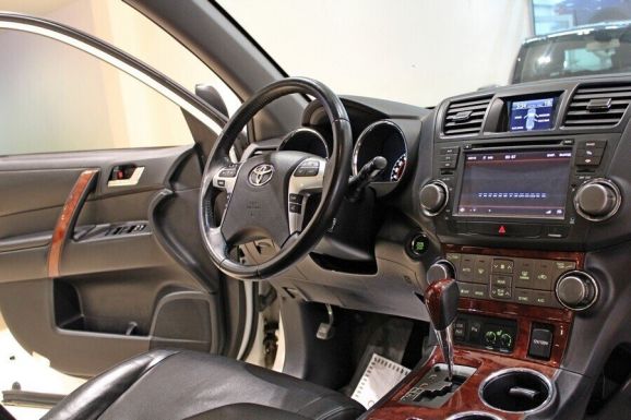 Toyota Highlander, 3.5 л, АТ, 2011 фото 7