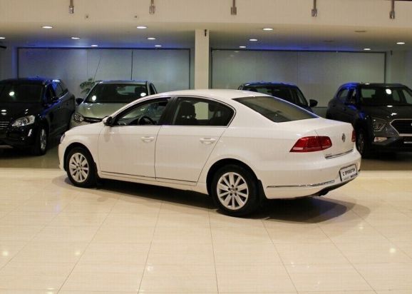 Volkswagen Passat, 1.8 л, МТ, 2012 фото 5