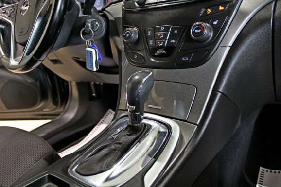 Opel Insignia, 1.6 л, АТ, 2013 фото 9