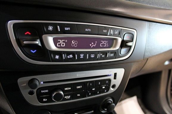 Renault Fluence, 1.6 л, Вариатор, 2013 фото 1