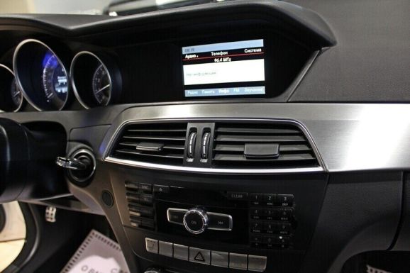 Mercedes-Benz C-Класс, 1.8 л, АТ, 2014 фото 2