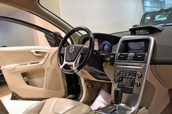 Volvo XC60, 2.4 л, АТ, 2011 фото 7