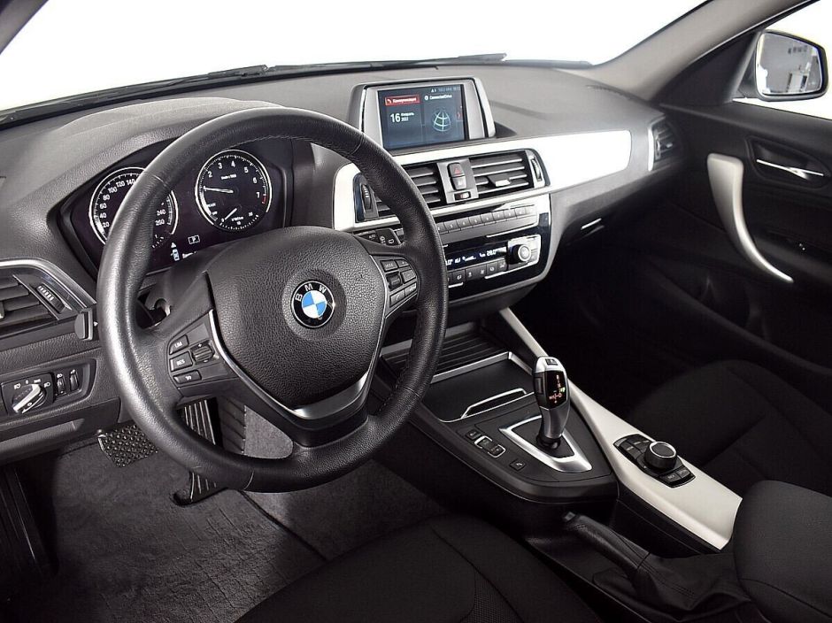 BMW 1 серии, 1.5 л, АТ, 2018 фото 6
