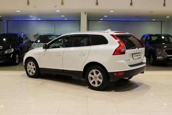 Volvo XC60, 2.4 л, АТ, 2011 фото 5