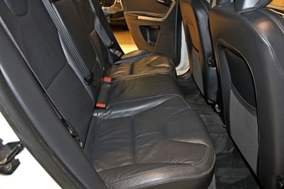 Volvo XC60, 2.4 л, АТ, 2011 фото 8