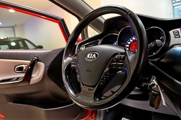 Kia Ceed, 1.6 л, АТ, 2014 фото 2