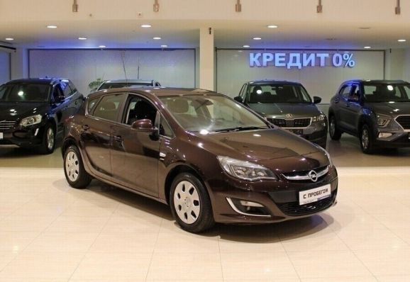Opel Astra, 1.6 л, МТ, 2013 фото 4