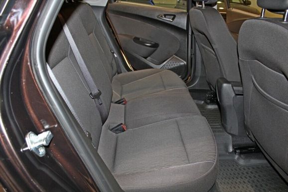 Opel Astra, 1.6 л, МТ, 2013 фото 8