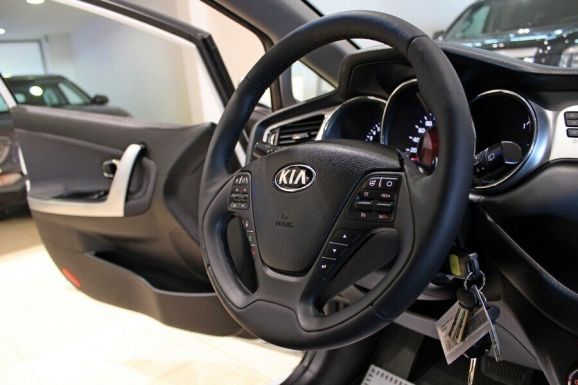 Kia Ceed, 1.6 л, АТ, 2014 фото 10