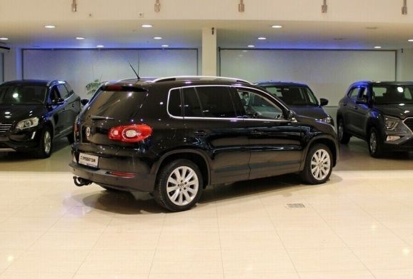 Volkswagen Tiguan, 2.0 л, АТ, 2010 фото 6