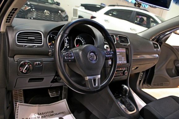 Volkswagen Golf, 1.4 л, Робот, 2012 фото 2
