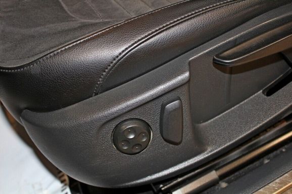 Volkswagen Passat, 1.8 л, Робот, 2012 фото 1