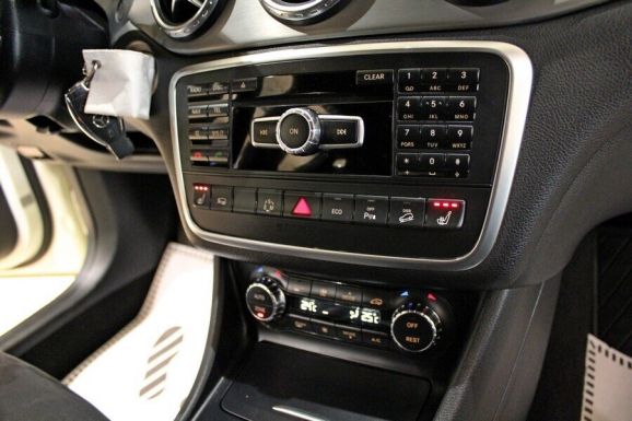 Mercedes-Benz GLA, 2.0 л, Робот, 2016 фото 9