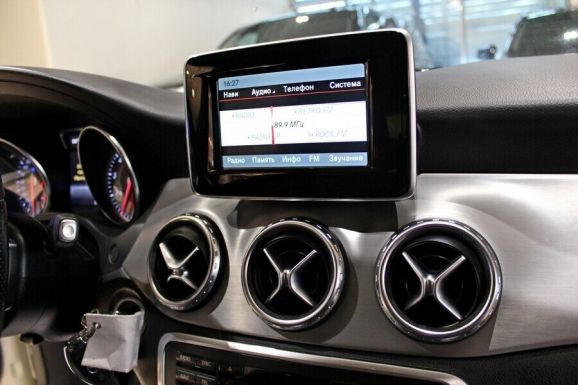 Mercedes-Benz GLA, 2.0 л, Робот, 2016 фото 10