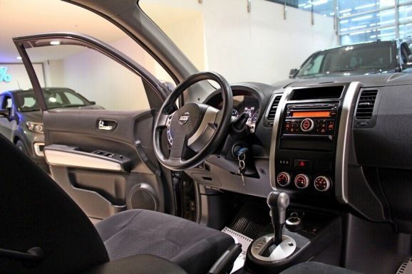 Nissan X-Trail, 2.0 л, Вариатор, 2013 фото 7