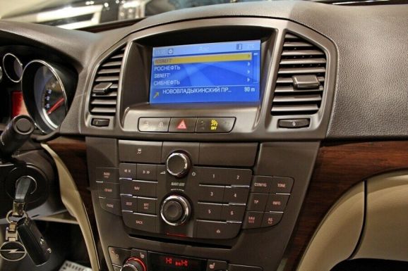 Opel Insignia, 2.0 л, АТ, 2012 фото 9