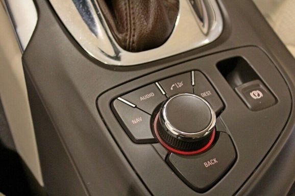 Opel Insignia, 2.0 л, АТ, 2012 фото 2