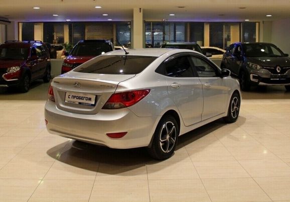 Hyundai Solaris, 1.6 л, АТ, 2011 фото 6