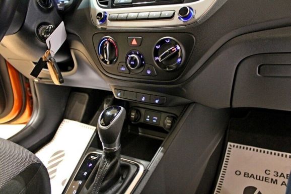 Hyundai Solaris, 1.6 л, АТ, 2017 фото 9