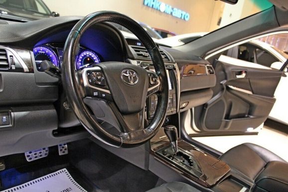 Toyota Camry, 3.5 л, АТ, 2015 фото 13