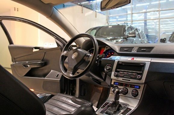 Volkswagen Passat, 2.0 л, Робот, 2008 фото 7