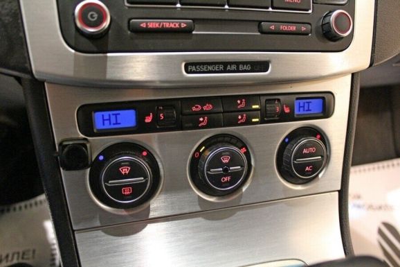 Volkswagen Passat, 2.0 л, Робот, 2008 фото 1