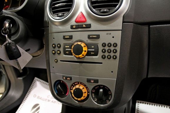 Opel Corsa, 1.4 л, АТ, 2010 фото 9