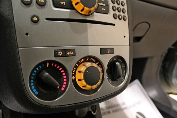 Opel Corsa, 1.4 л, АТ, 2010 фото 1