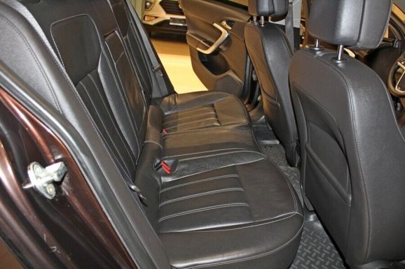 Opel Insignia, 2.0 л, АТ, 2011 фото 8