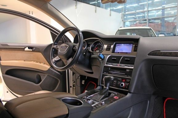 Audi Q7, 3.0 л, АТ, 2012 фото 7