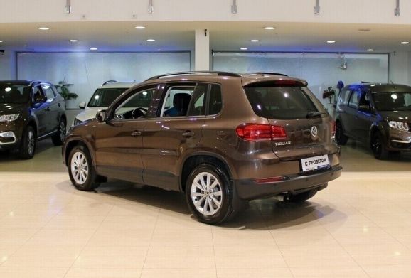 Volkswagen Tiguan, 2.0 л, АТ, 2015 фото 5
