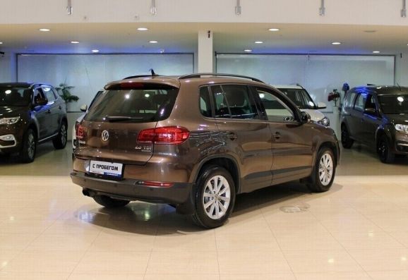 Volkswagen Tiguan, 2.0 л, АТ, 2015 фото 6