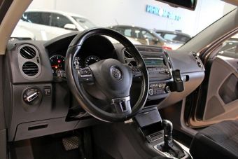 Volkswagen Tiguan, 2.0 л, АКПП, 2015 фото 2