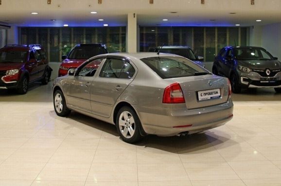 Skoda Octavia, 1.4 л, Робот, 2011 фото 5