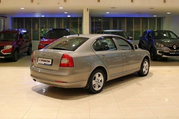 Skoda Octavia, 1.4 л, Робот, 2011 фото 6